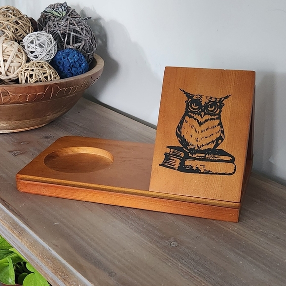📚 Wooden Book Stand with Glass Holder – Owl Design, NEW, Reader’s Décor - Picture 2 of 16